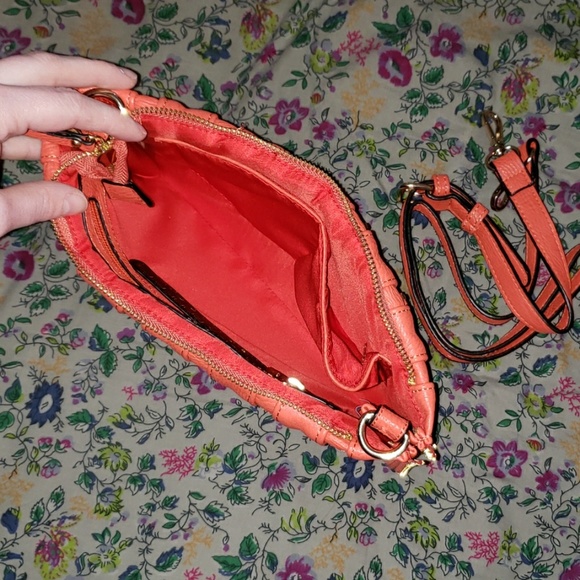 Sondra Roberts Purse - Picture 3 of 4